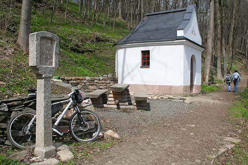 Kapelle und Br�nnlein der Hl. Anna * Riesengebirge (Krkonose)