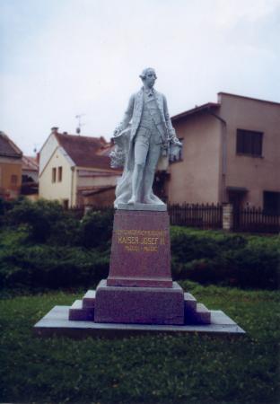 Denkmal Kaiser Josef II. * Riesengebirge (Krkonose)