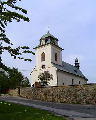 Kostel Nejsv�t�j�� Trojice * Riesengebirge (Krkonose)