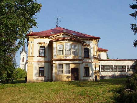 Peusorenaissance castle * Krkonose Mountains (Giant Mts)