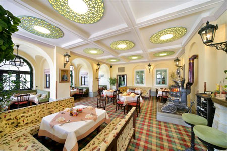 Hotel Praha * Krkono�e