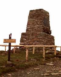 Hancuv pomnik - Hanc Monument * Krkonose Mountains (Giant Mts)