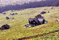 enlarge picture: Chata Tesla Klnov boudy * Krkonose Mountains (Giant Mts)