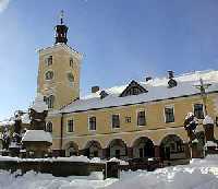 Bild vergrssern: Rathaus * Riesengebirge (Krkonose)