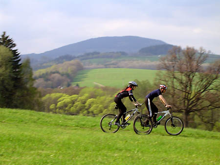 Fahrrad, Rennrad, Trekkingrad und Mountainbike * Riesengebirge (Krkonose)